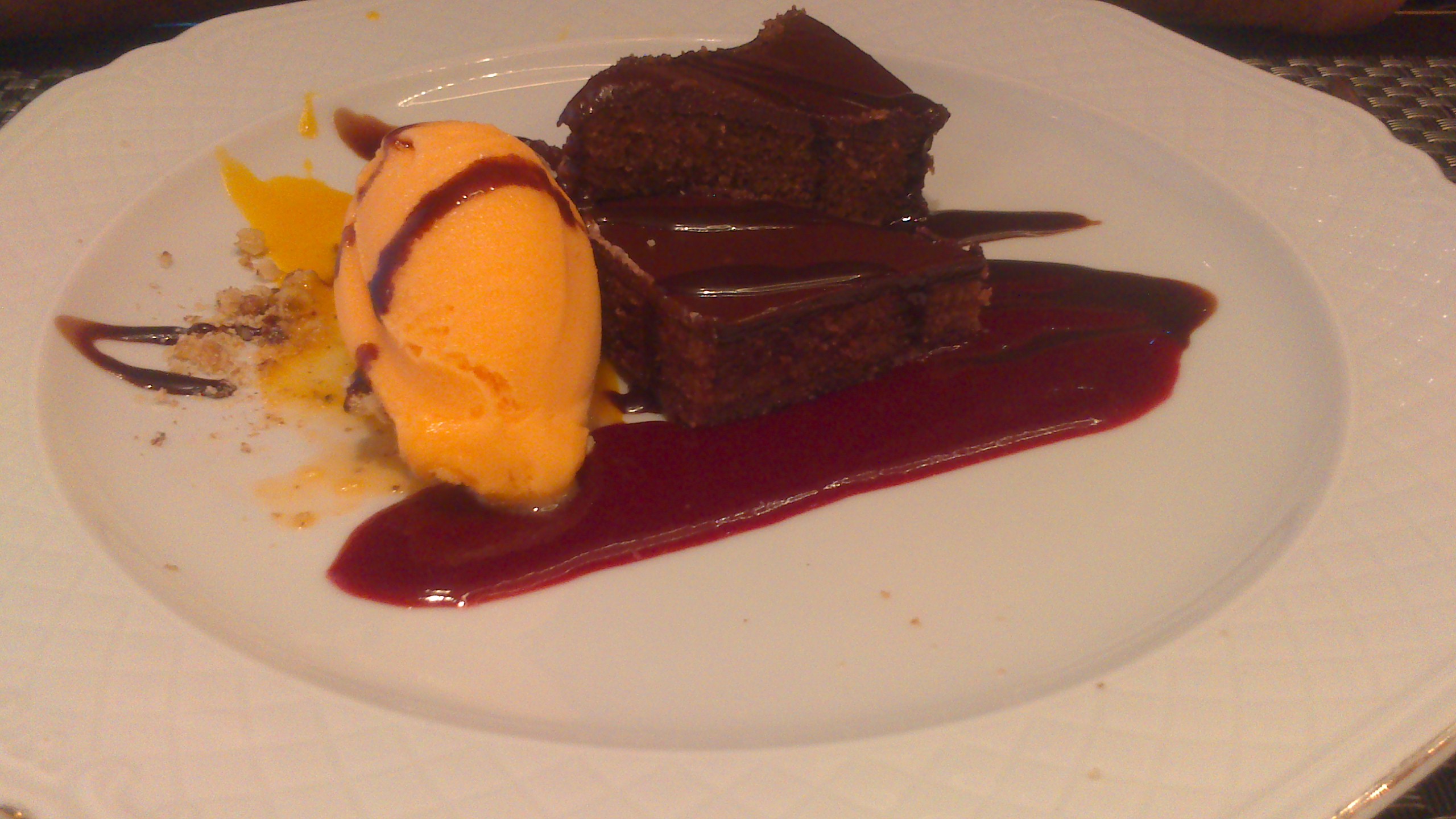 The Lounge en Bilbao Tarta sacher